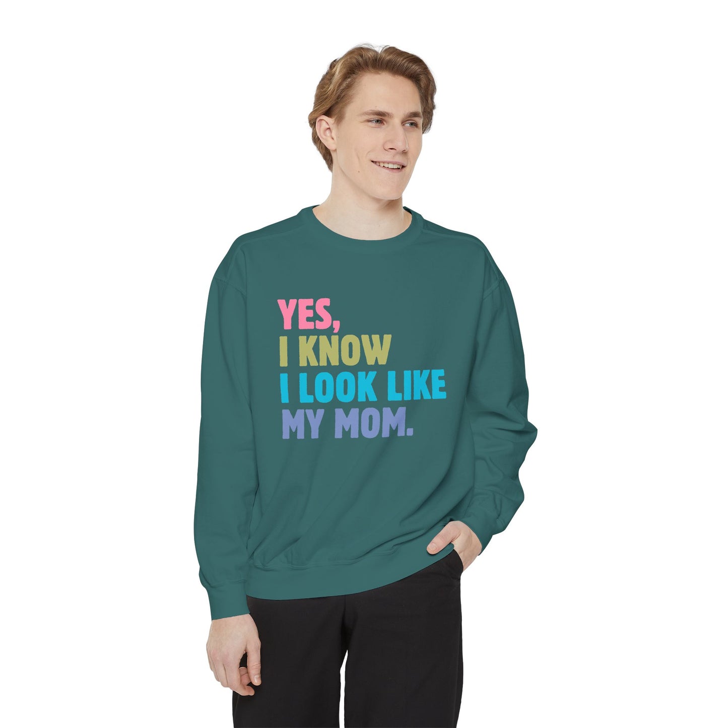 I Look Like My Mom Sweatshirt, Trendy Crewneck, Aesthetic Sweatshirt, Comfort Colors, Comfy Sweatshirt, Relaxing Sweatshirt