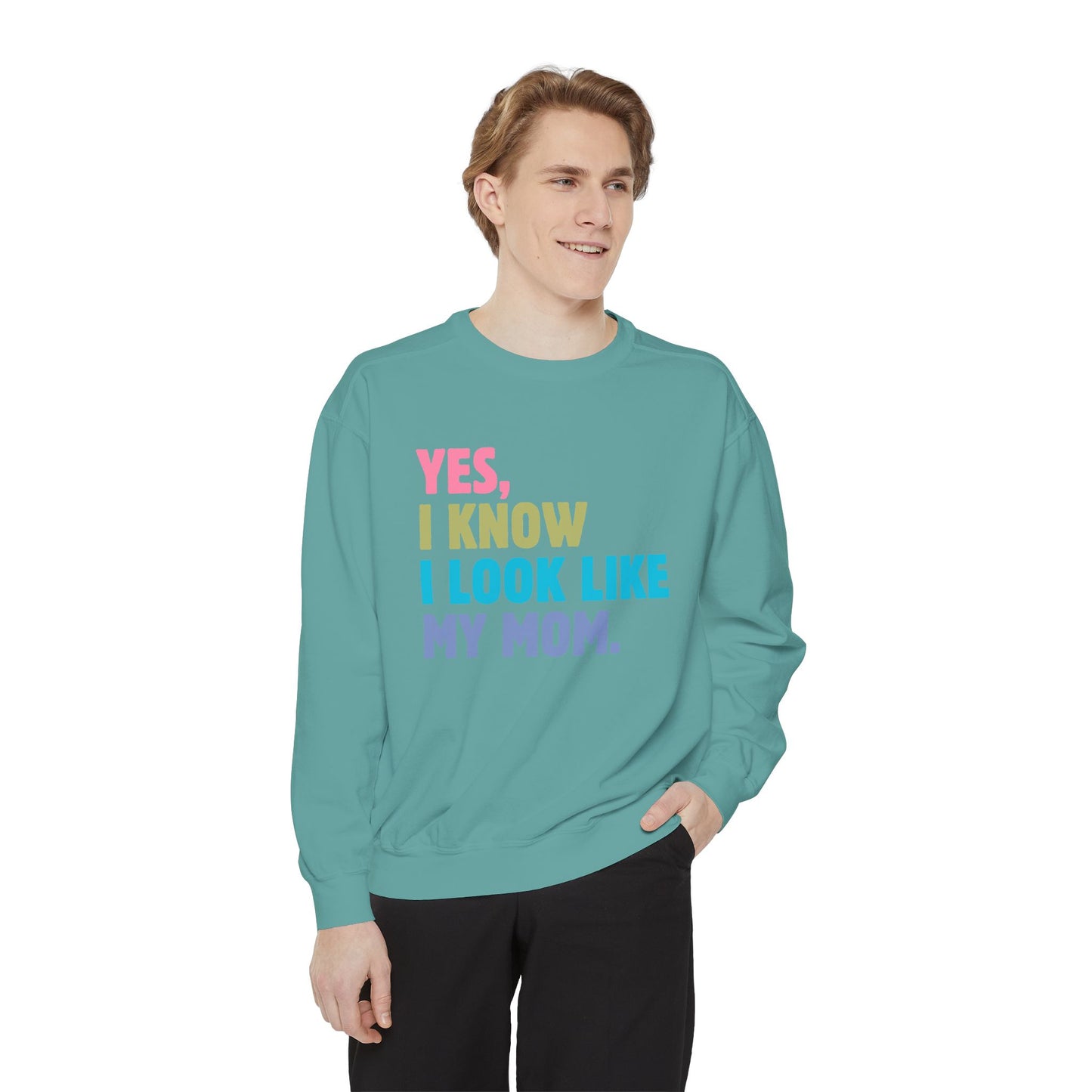 I Look Like My Mom Sweatshirt, Trendy Crewneck, Aesthetic Sweatshirt, Comfort Colors, Comfy Sweatshirt, Relaxing Sweatshirt