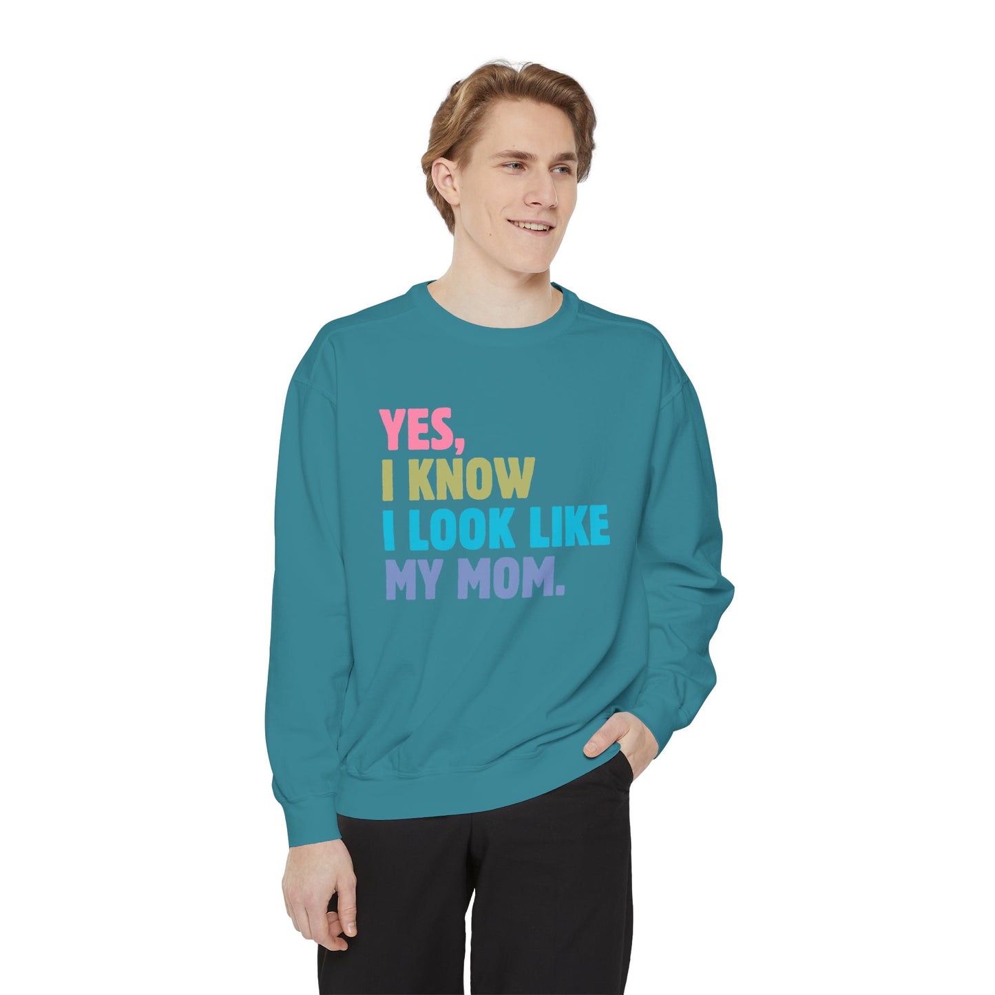 I Look Like My Mom Sweatshirt, Trendy Crewneck, Aesthetic Sweatshirt, Comfort Colors, Comfy Sweatshirt, Relaxing Sweatshirt